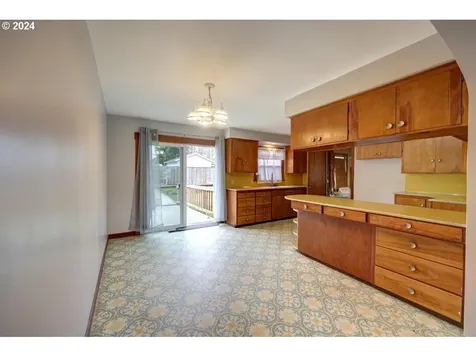 436 S Franklin Street Seaside OR 97138
