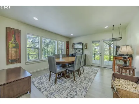 3136 Tanner Park Drive Eugene OR 97405