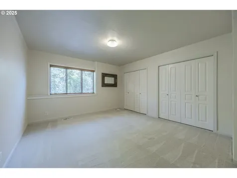 3136 Tanner Park Drive Eugene OR 97405