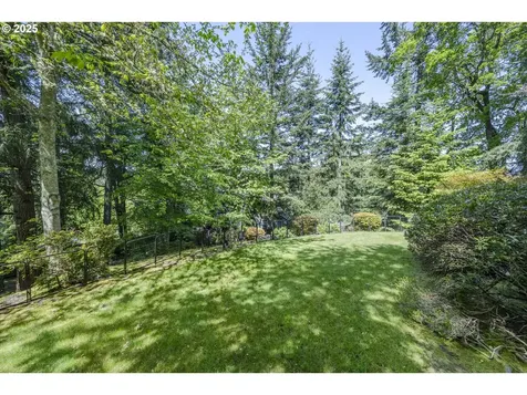 3136 Tanner Park Drive Eugene OR 97405
