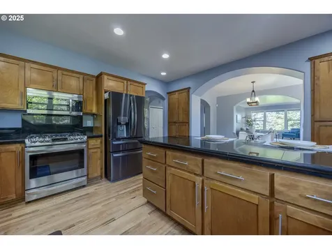 3136 Tanner Park Drive Eugene OR 97405