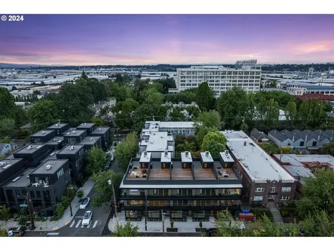 2791 NW Thurman Street Portland OR 97210