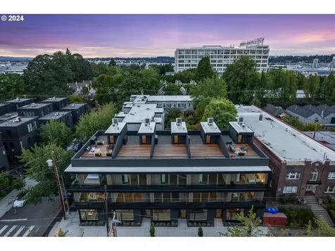 2791 NW Thurman Street Portland OR 97210