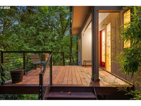 4915 Sw Barnes Road Portland OR 97221