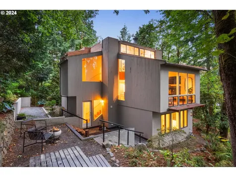 4915 Sw Barnes Road Portland OR 97221