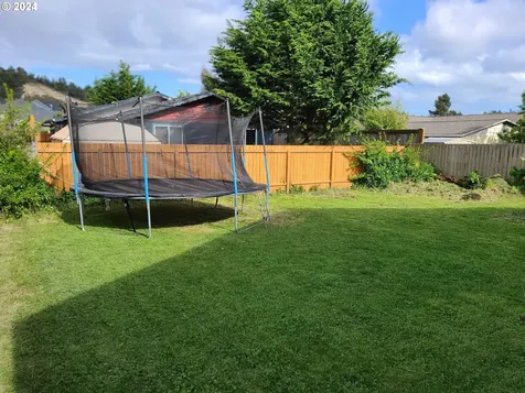 1023 Sanford Street Coos Bay OR 97420