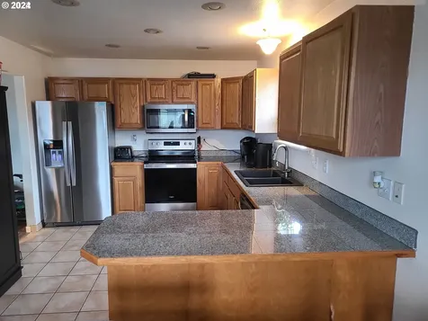 1023 Sanford Street Coos Bay OR 97420