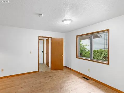 16732 Se Haig Street Portland OR 97236