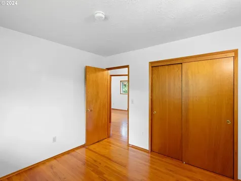 16732 Se Haig Street Portland OR 97236