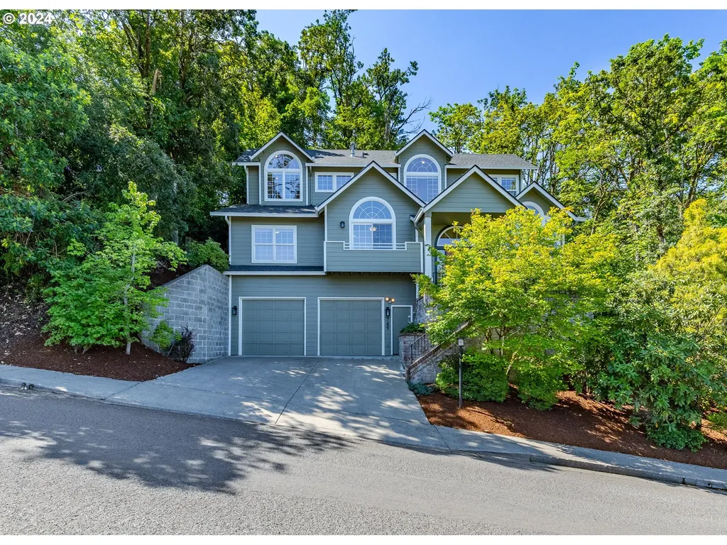 749 Woodcrest Drive Springfield OR 97477