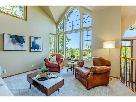 749 Woodcrest Drive Springfield OR 97477