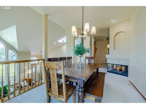 749 Woodcrest Drive Springfield OR 97477
