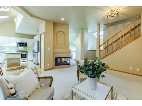 749 Woodcrest Drive Springfield OR 97477