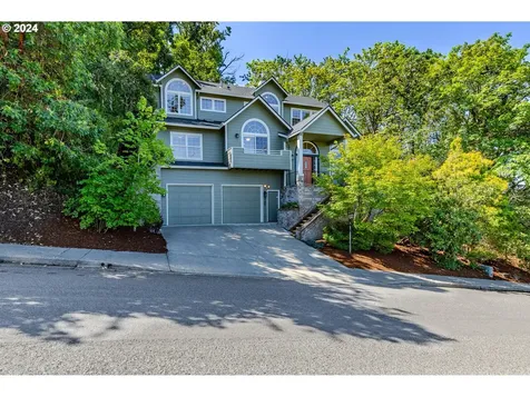 749 Woodcrest Drive Springfield OR 97477