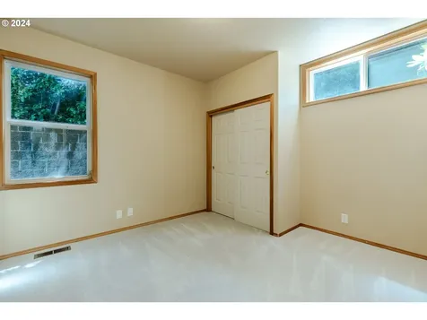 749 Woodcrest Drive Springfield OR 97477