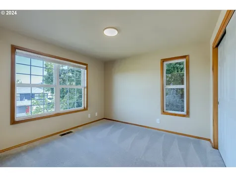 749 Woodcrest Drive Springfield OR 97477