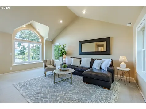 749 Woodcrest Drive Springfield OR 97477
