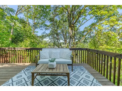749 Woodcrest Drive Springfield OR 97477
