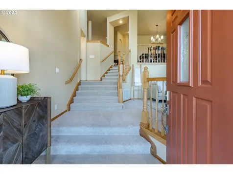 749 Woodcrest Drive Springfield OR 97477