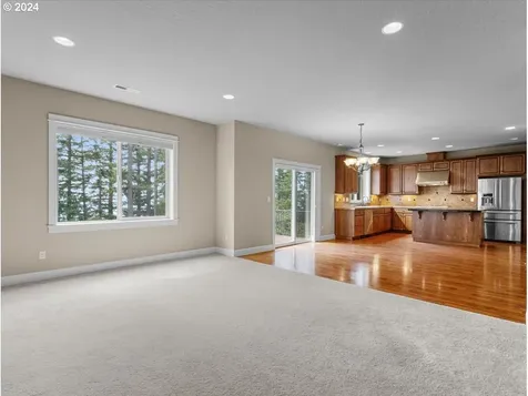 10932 SE Hilltop Court Happy Valley OR 97086