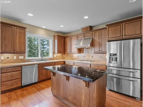 10932 SE Hilltop Court Happy Valley OR 97086