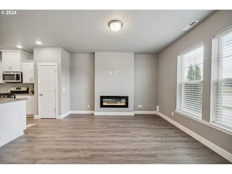 6818 Se Crimson Lane Hillsboro OR 97123
