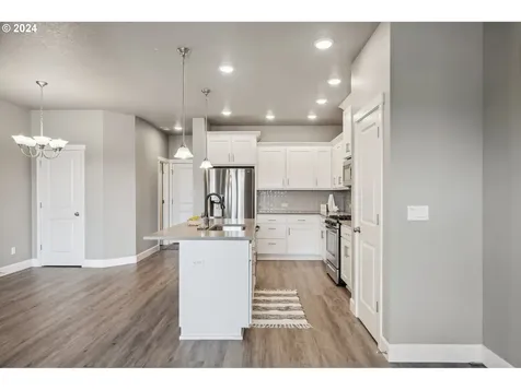 6818 Se Crimson Lane Hillsboro OR 97123