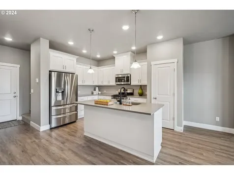 6818 Se Crimson Lane Hillsboro OR 97123