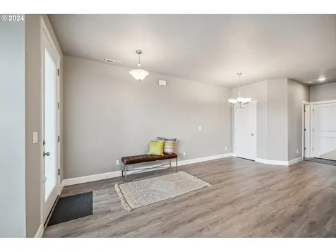 6818 Se Crimson Lane Hillsboro OR 97123