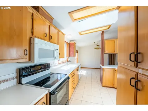 290 Canyon View Lane Lafayette OR 97127