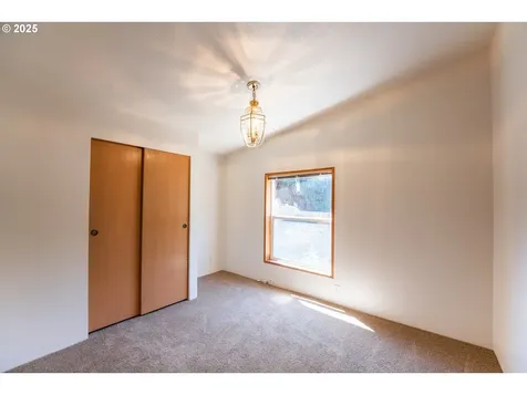 290 Canyon View Lane Lafayette OR 97127