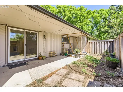 12016 Sw Camden Lane Beaverton OR 97008