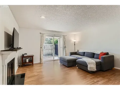 12016 Sw Camden Lane Beaverton OR 97008