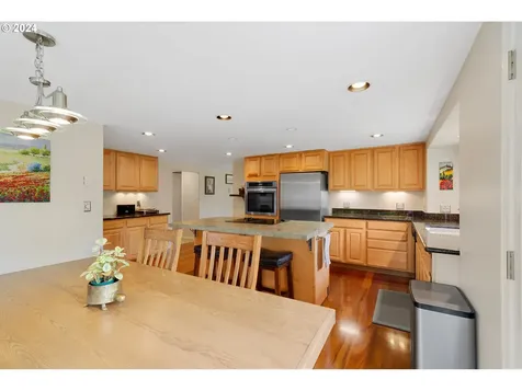 2800 Ne Lockwood Creek Road La Center WA 98629