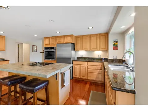 2800 Ne Lockwood Creek Road La Center WA 98629