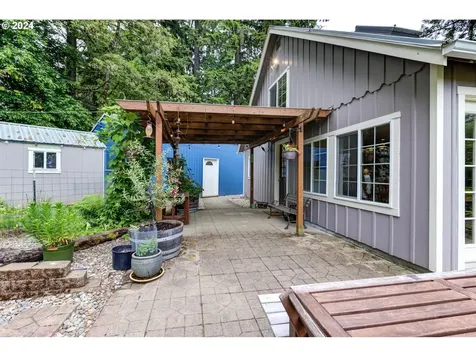 2800 Ne Lockwood Creek Road La Center WA 98629