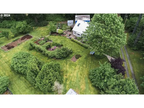2800 Ne Lockwood Creek Road La Center WA 98629