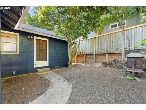 7224 SW 33rd Avenue Portland OR 97219