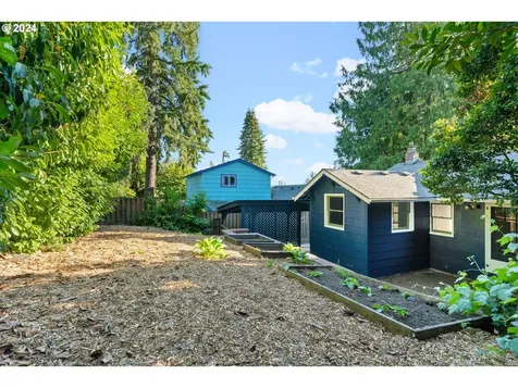 7224 SW 33rd Avenue Portland OR 97219