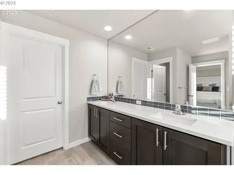 515 N 87th Court Ridgefield WA 98642