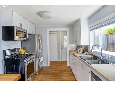 4524 NE 41st Avenue Portland OR 97211