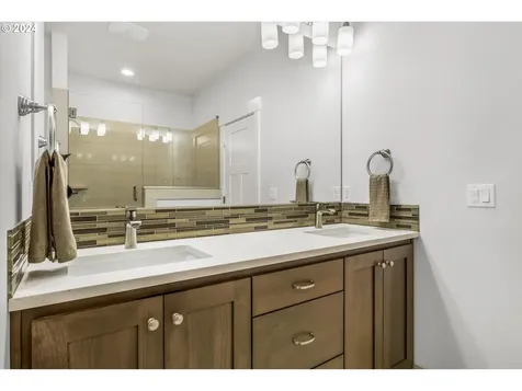 5975 Balboa Avenue Lincoln City OR 97367