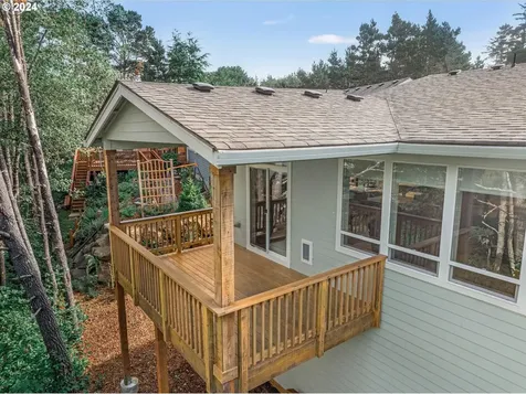 5975 Balboa Avenue Lincoln City OR 97367