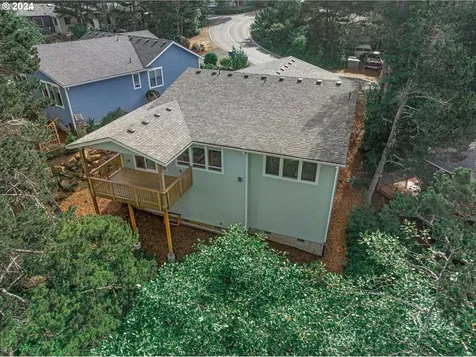 5975 Balboa Avenue Lincoln City OR 97367