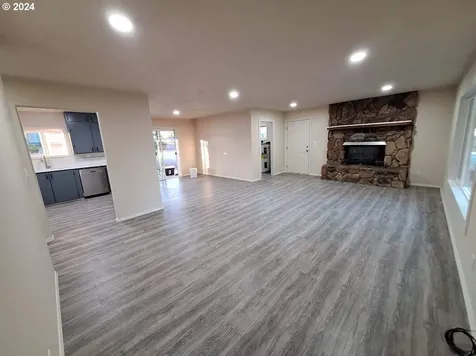 2018 Austin Road Roseburg OR 97471