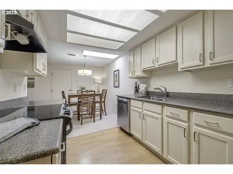 1682 NW 143rd Avenue Portland OR 97229