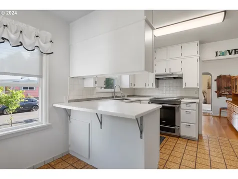 2405 Maple Street Longview WA 98632