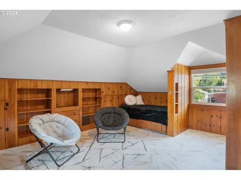 2405 Maple Street Longview WA 98632