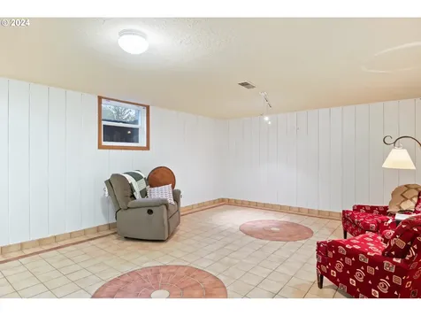 2405 Maple Street Longview WA 98632