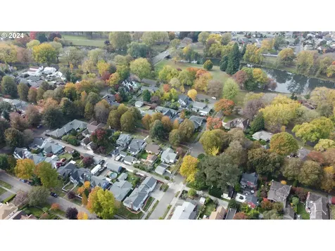 2405 Maple Street Longview WA 98632